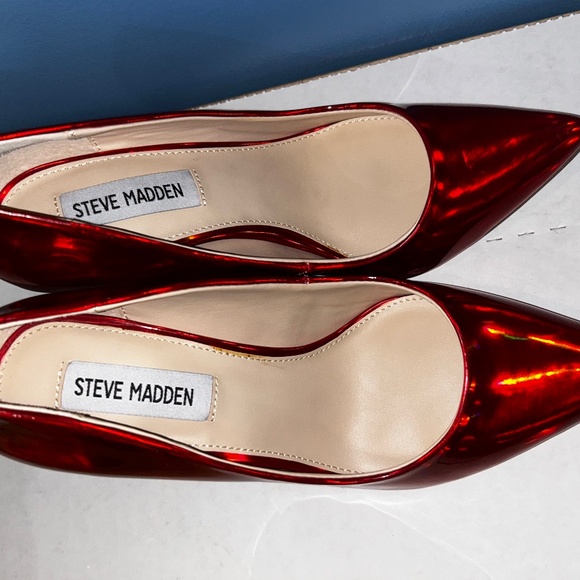 Steve Madden Salza Red Metallic Heels - Picture 1 of 3